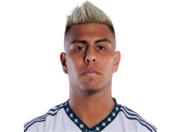 Efrain Álvarez headshot