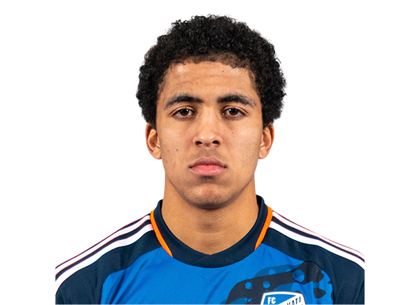 Joey Akpunonu headshot
