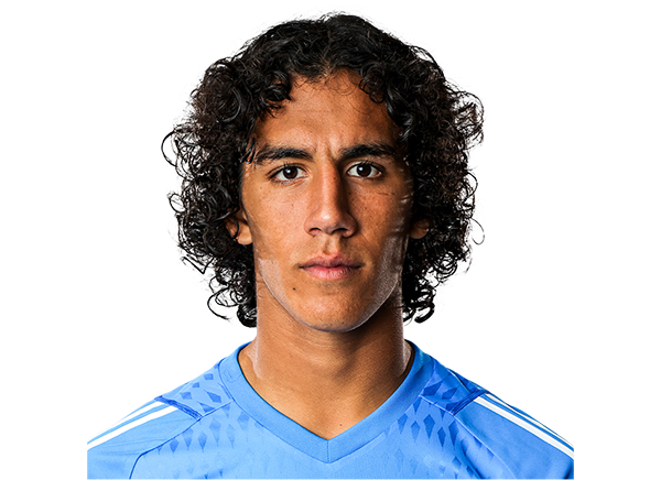Antonio Carrera headshot